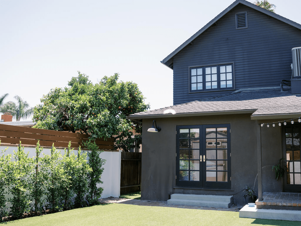 does landscaping increase home value