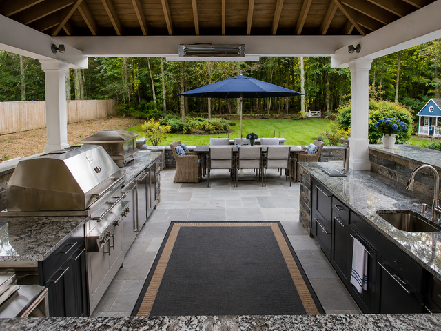 is an outdoor kitchen worth it